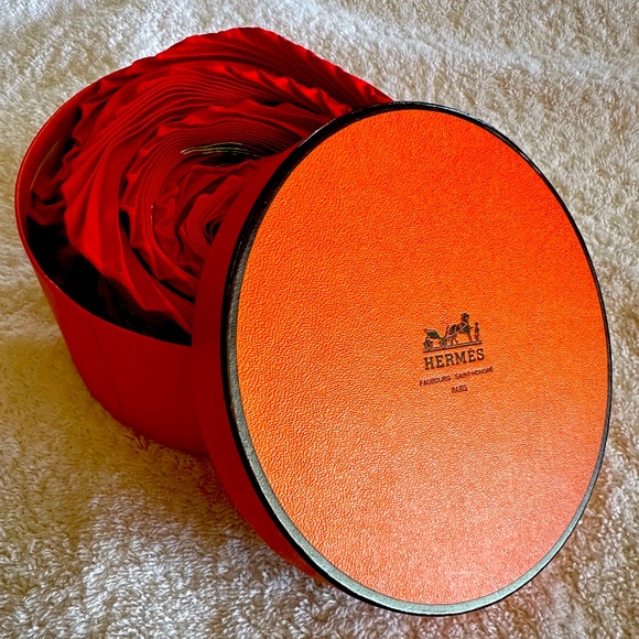 Hermes Plisse pleated scarf - Picture 1 of 6